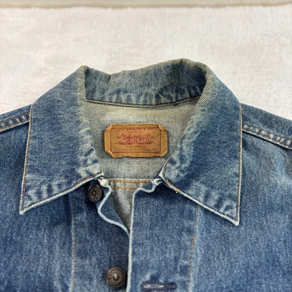 Levi's 71506‎ 0216 Vintage Trucker Jacket Men's 40 Made in Canada Denim Distress
